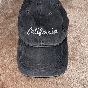 Brandy Melville hat